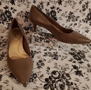 Taupe leather heels